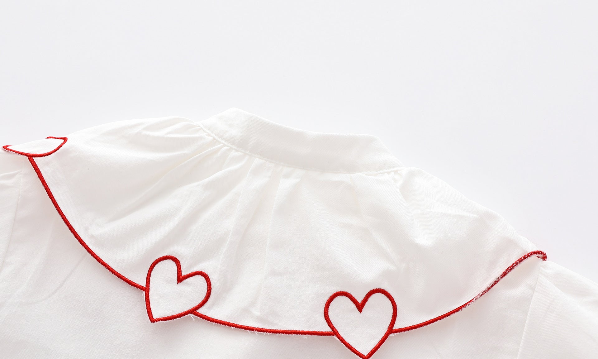 Baby Girl 1pcs Heart Neck Shirt with Crystal Buttons in White Cotton, perfect for summer occasions.