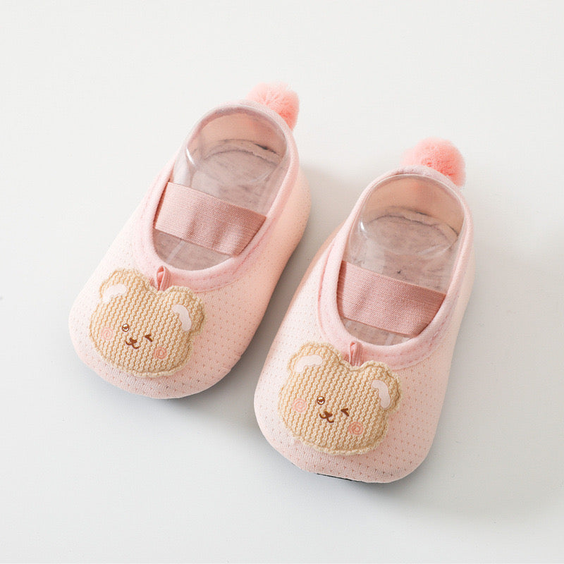 Adorable baby girl cartoon pattern non-slip toddler shoes featuring a fun tail design in various colors.