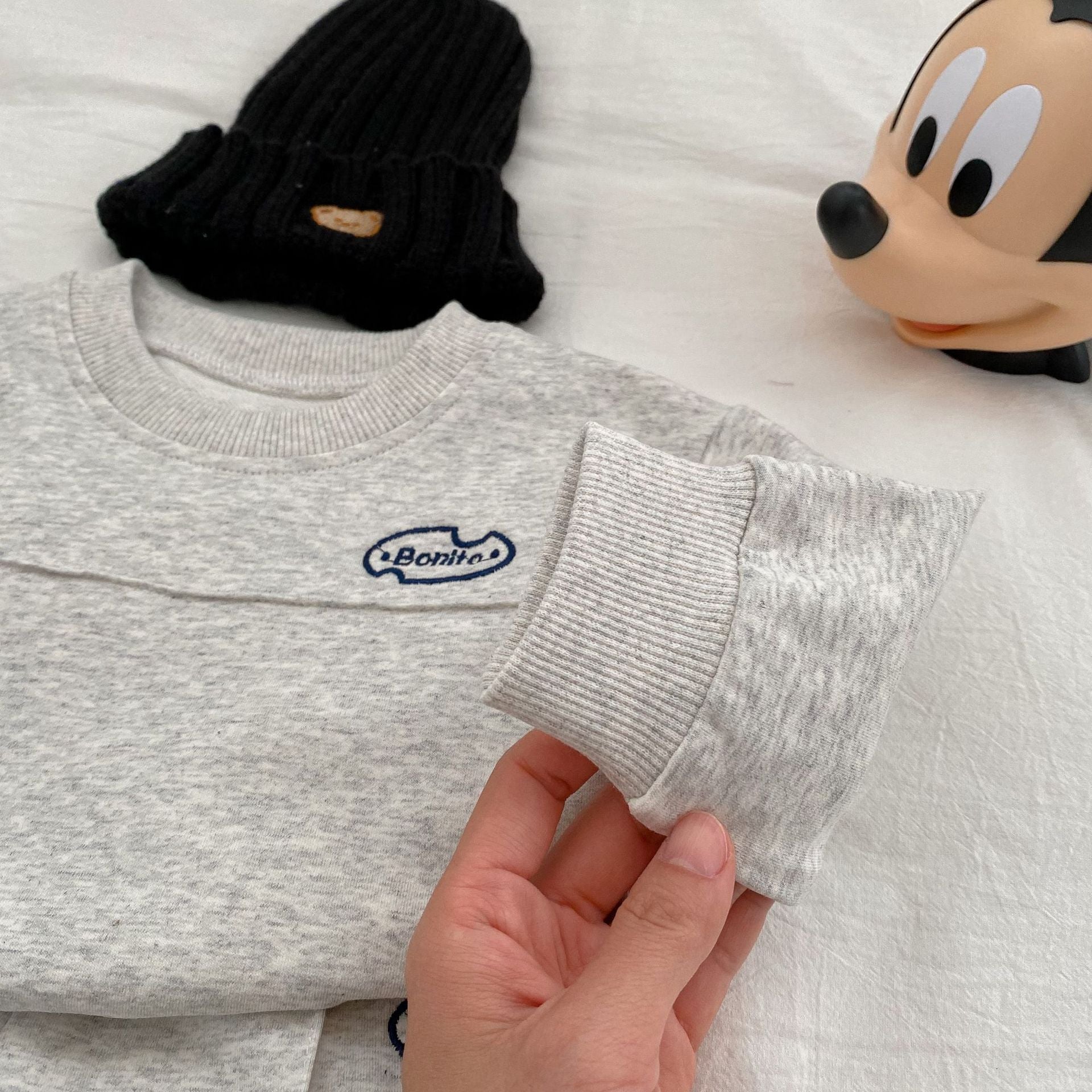 Baby Letter Graphic Pullover Hoodie with Pants Set in navy blue and grey, featuring a stylish letter design, perfect for spring and autumn wear.