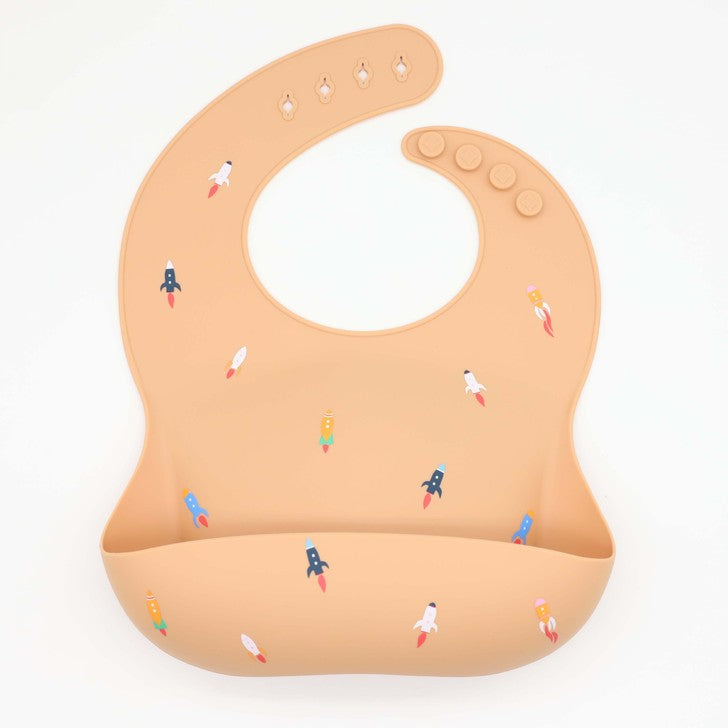 Colorful Baby Printed Pattern Food Grade Silicone Bibs displayed in various colors, showcasing their waterproof and lightweight design.