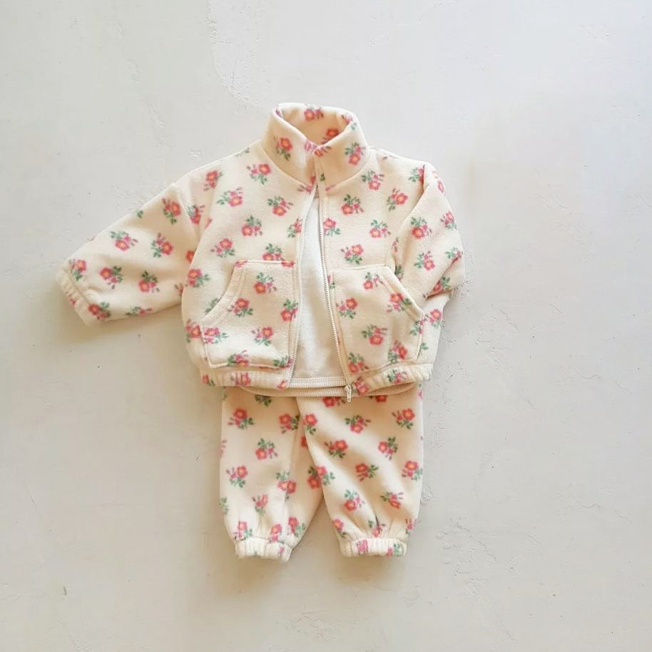 Baby unisex jacquard and solid two-piece set in beige, apricot, and coffee colors, made from soft cotton, suitable for all seasons.