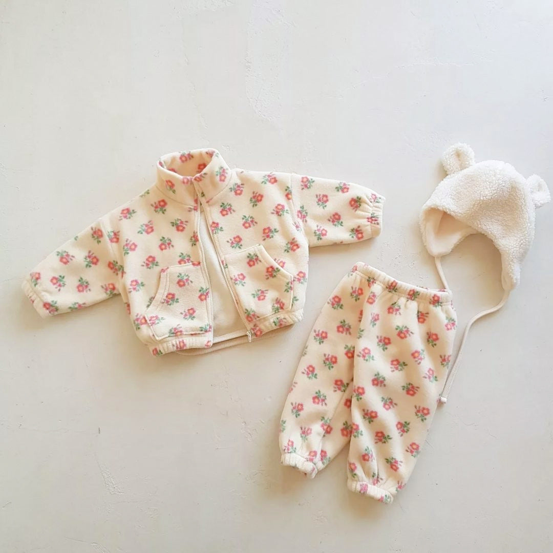 Baby unisex jacquard and solid two-piece set in beige, apricot, and coffee colors, made from soft cotton, suitable for all seasons.