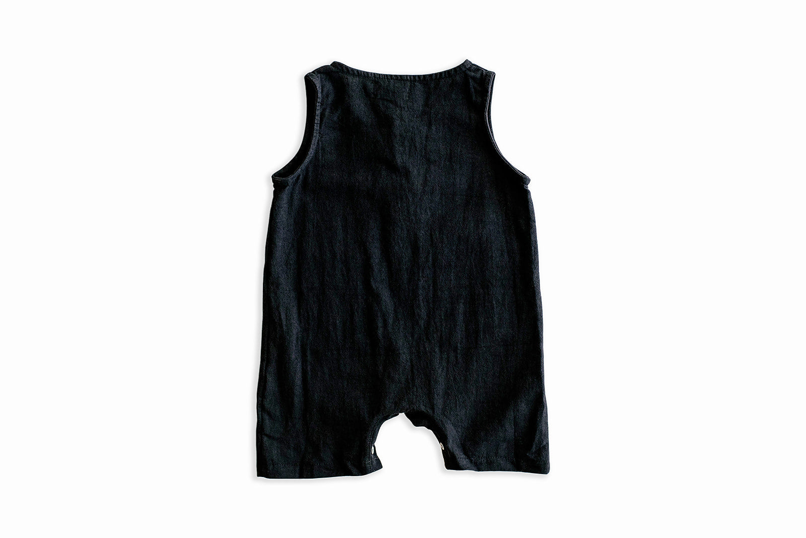 Black cropped linen baby romper with diaper snaps, stylish and breathable for summer wear.