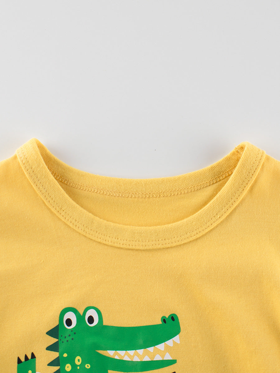 Boys’ yellow cartoon alligator print t-shirt, made of soft cotton, perfect for summer wear.