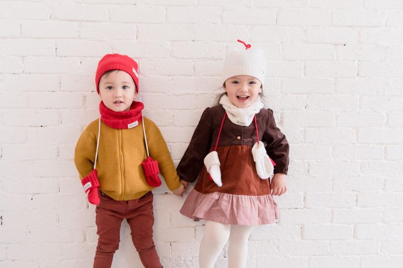 iimo Cashmere Collection featuring a scarf, hat, and gloves in soft 100% cashmere, perfect for toddlers.