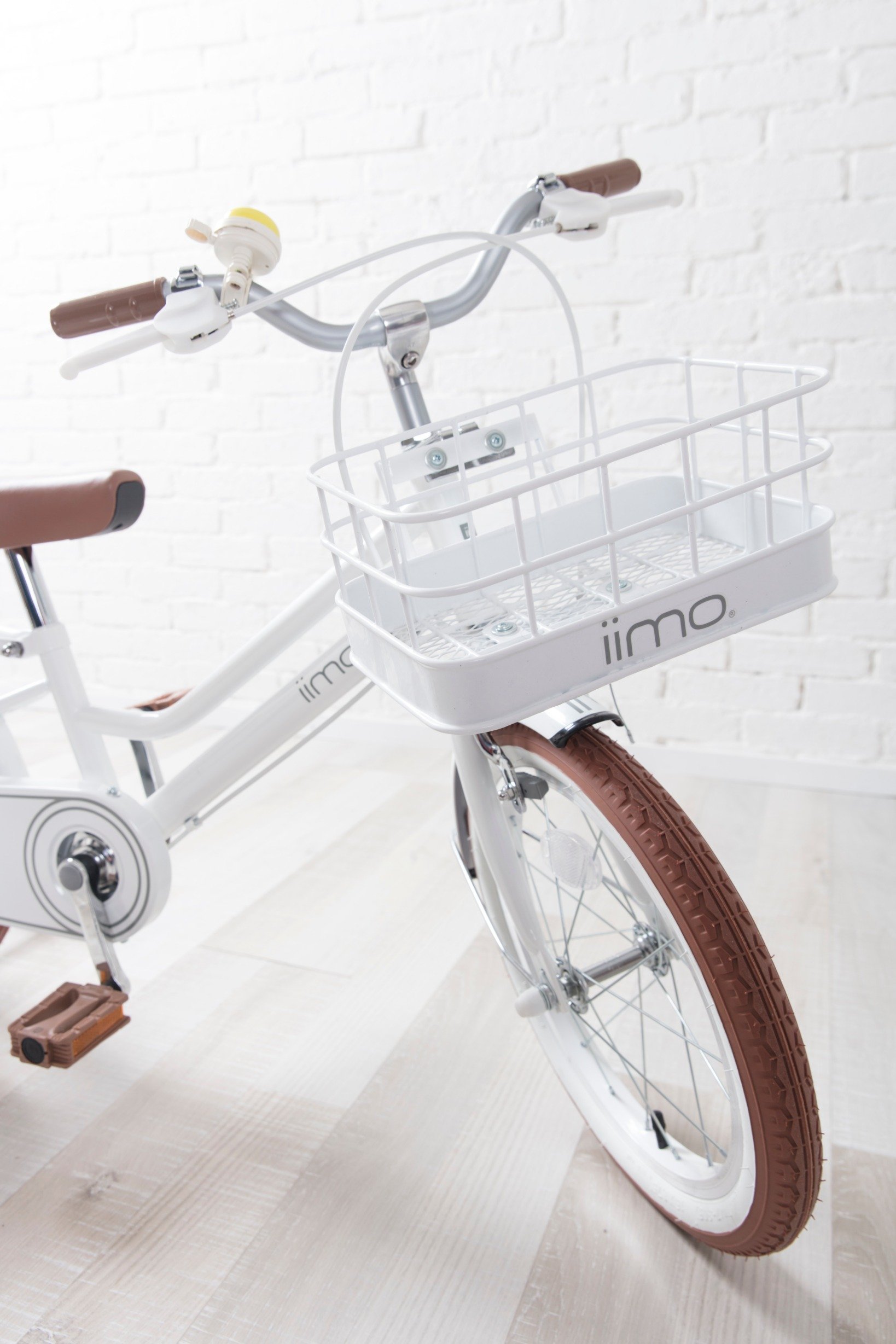 iimo Kid's Bicycle in Eternity Red with detachable basket and stylish bag, designed for children aged 3-6.