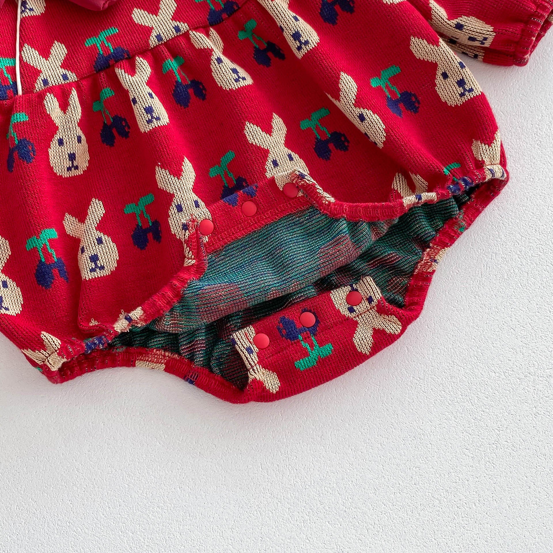 Infant baby girls long sleeve one piece in red with rabbit and cherry pattern, made of soft cotton, perfect for spring and autumn.