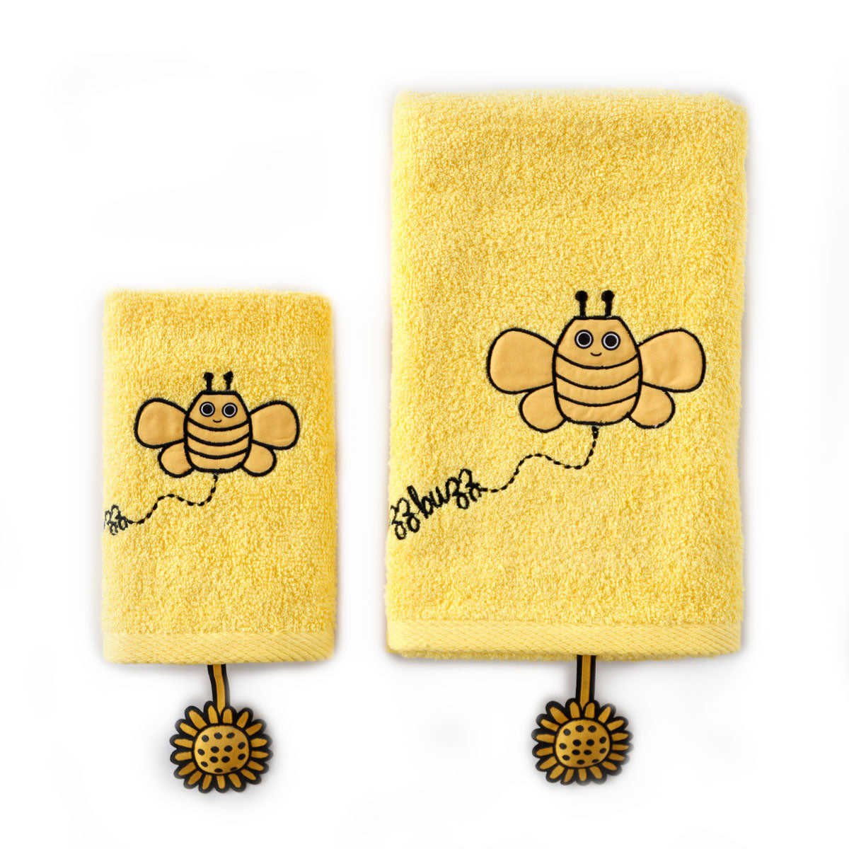 Milk&Moo Buzzy Bee Kinder Handtuch Set in leuchtendem Gelb mit niedlicher Buzzy Bee Stickerei, ideal für Babys.