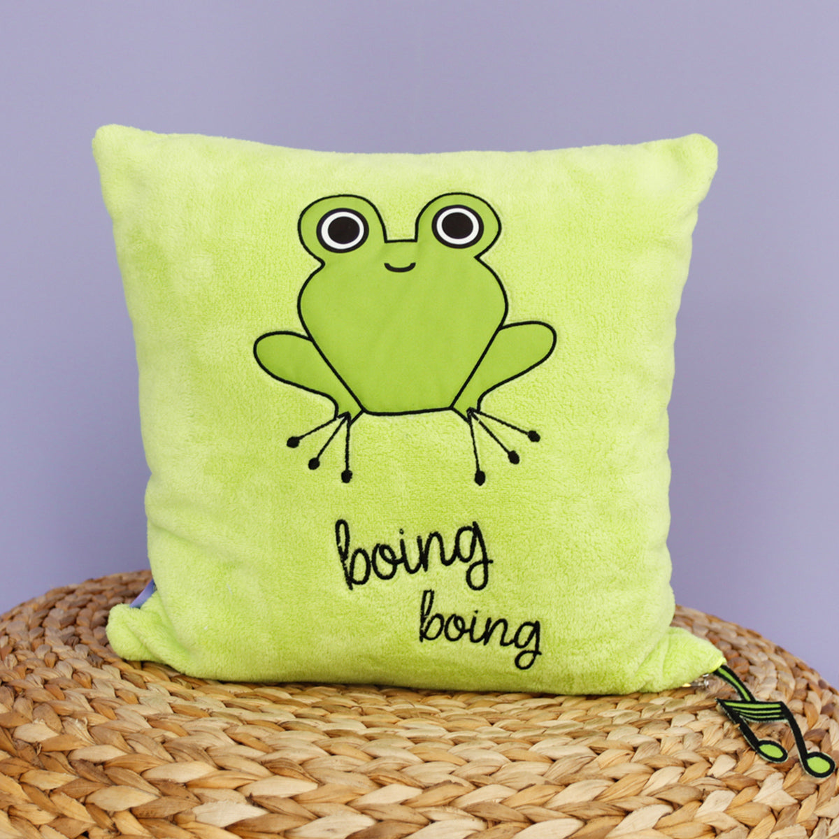 Milk&Moo Cacha Frog Baby Dekokissen aus türkischer Baumwolle, weich und langlebig, ideal für Kinderzimmer und als Geschenk.