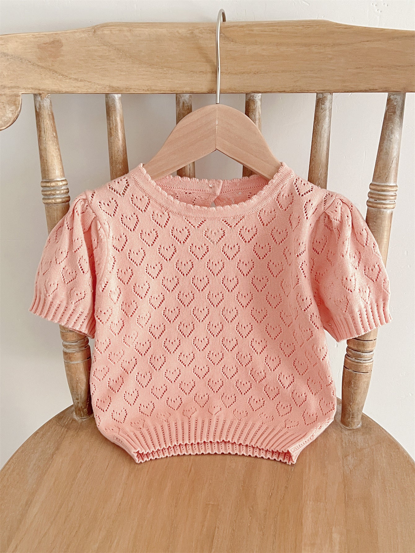 Summer baby girls knit hollow out heart pattern short in pink and beige, made from soft cotton, perfect for warm weather.