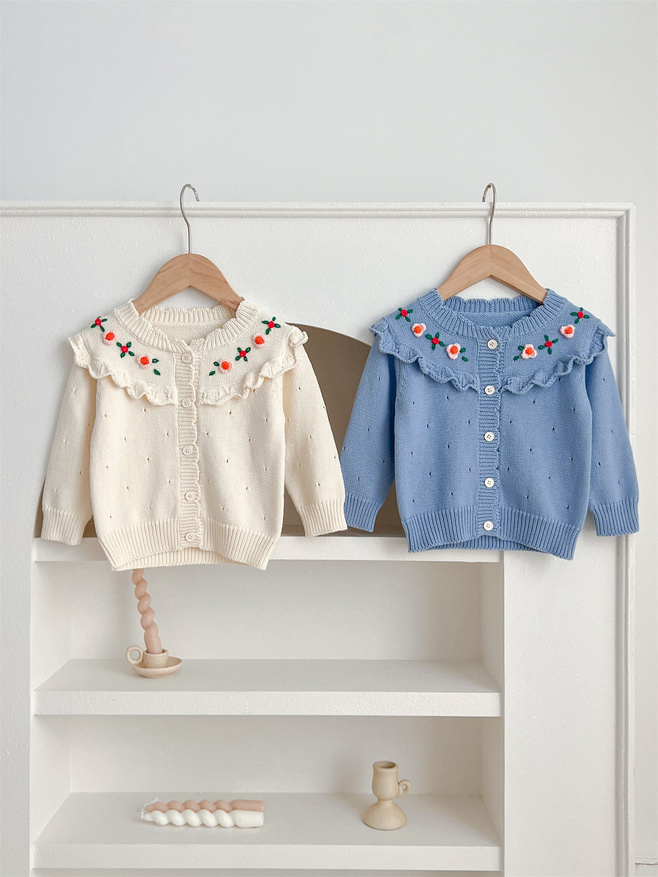 New Arrivals Baby Girls Sweety Laces Round Collars Long-Sleeved in White and Pink, showcasing soft cotton fabric and charming design.