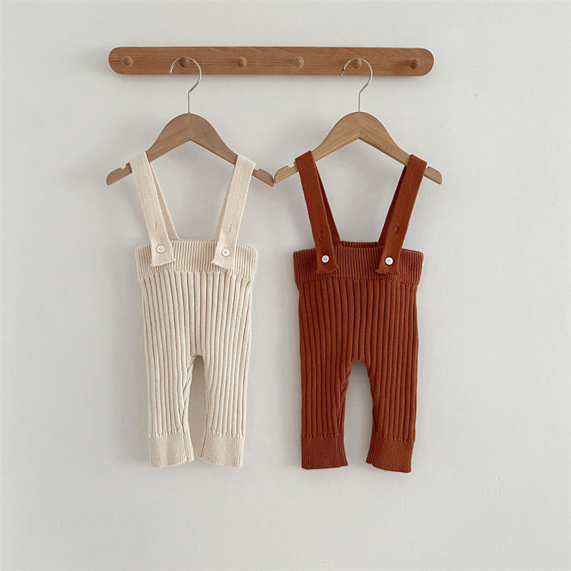 New Autumn and Winter Solid Color Knitted Overalls in Apricot and Coffee colors, made from soft cotton, suitable for infants and toddlers.