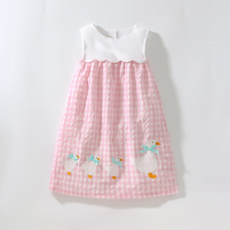 A pink sleeveless dress for baby girls featuring plaid patchwork and a cute geese pattern, perfect for summer wear.