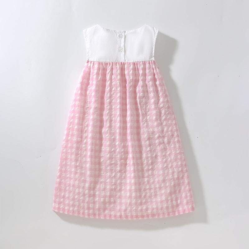 A pink sleeveless dress for baby girls featuring plaid patchwork and a cute geese pattern, perfect for summer wear.