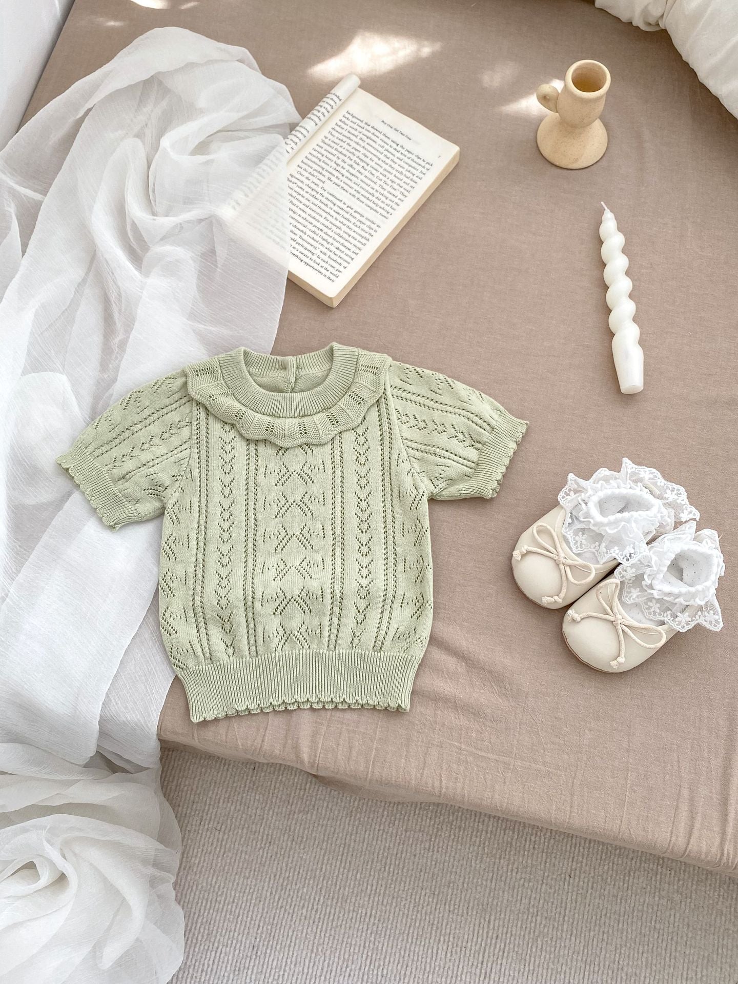 Summer Baby Kids Girls Hollow Out Knitting Pattern Pullover Top in White and Green, showcasing a stylish design for infants and toddlers.