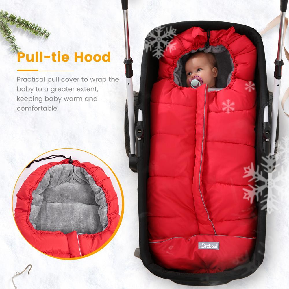 Universal Baby Stroller Footmuff in solid color, designed for newborns, showcasing soft cotton and silk materials for warmth and comfort.