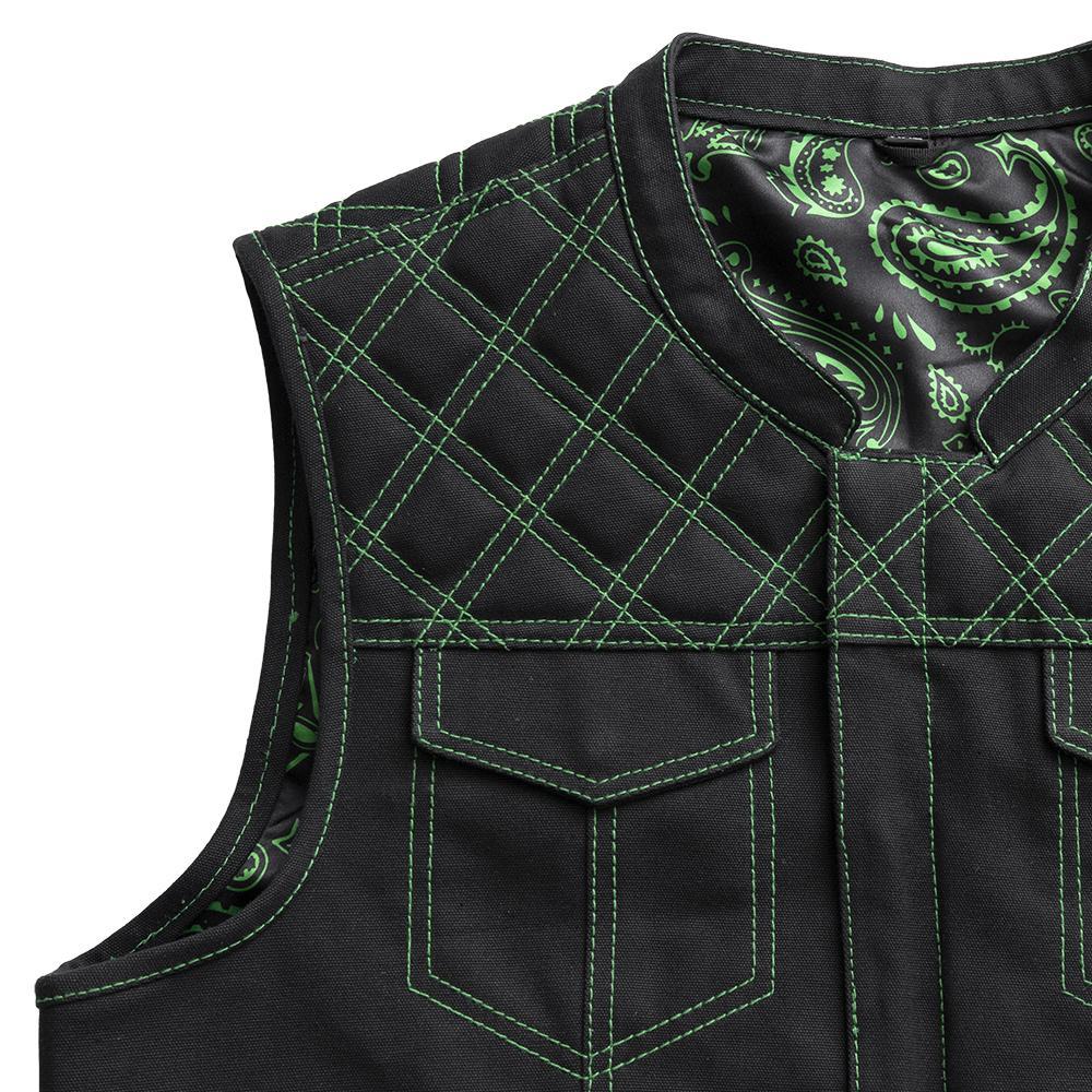 Auction 010 jacket in size 2XL, featuring a black canvas exterior, diamond quilted design, and green paisley inner lining.