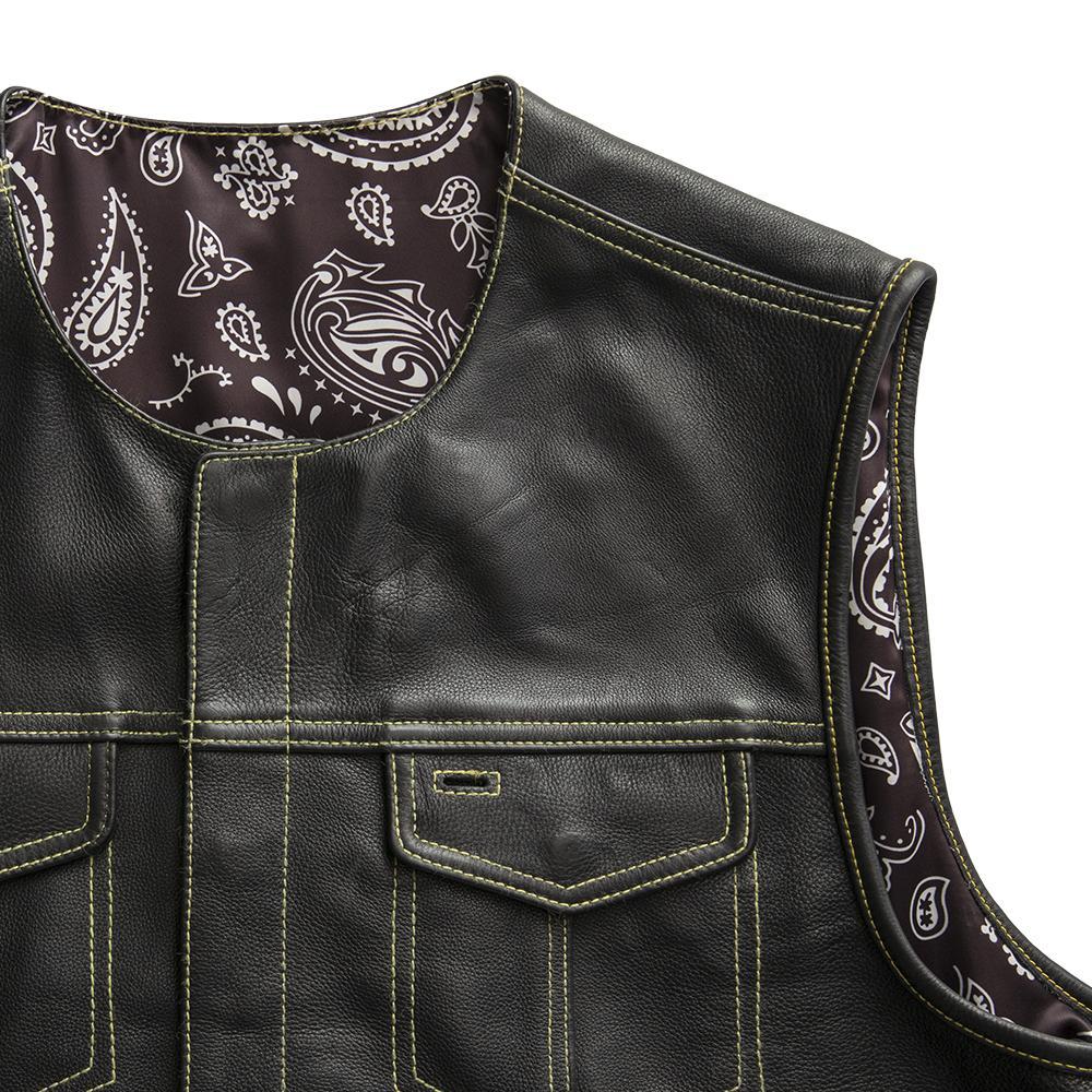 Auction 045 men's leather jacket in size 2XL, featuring a sleek design with hidden zipper and paisley lining.