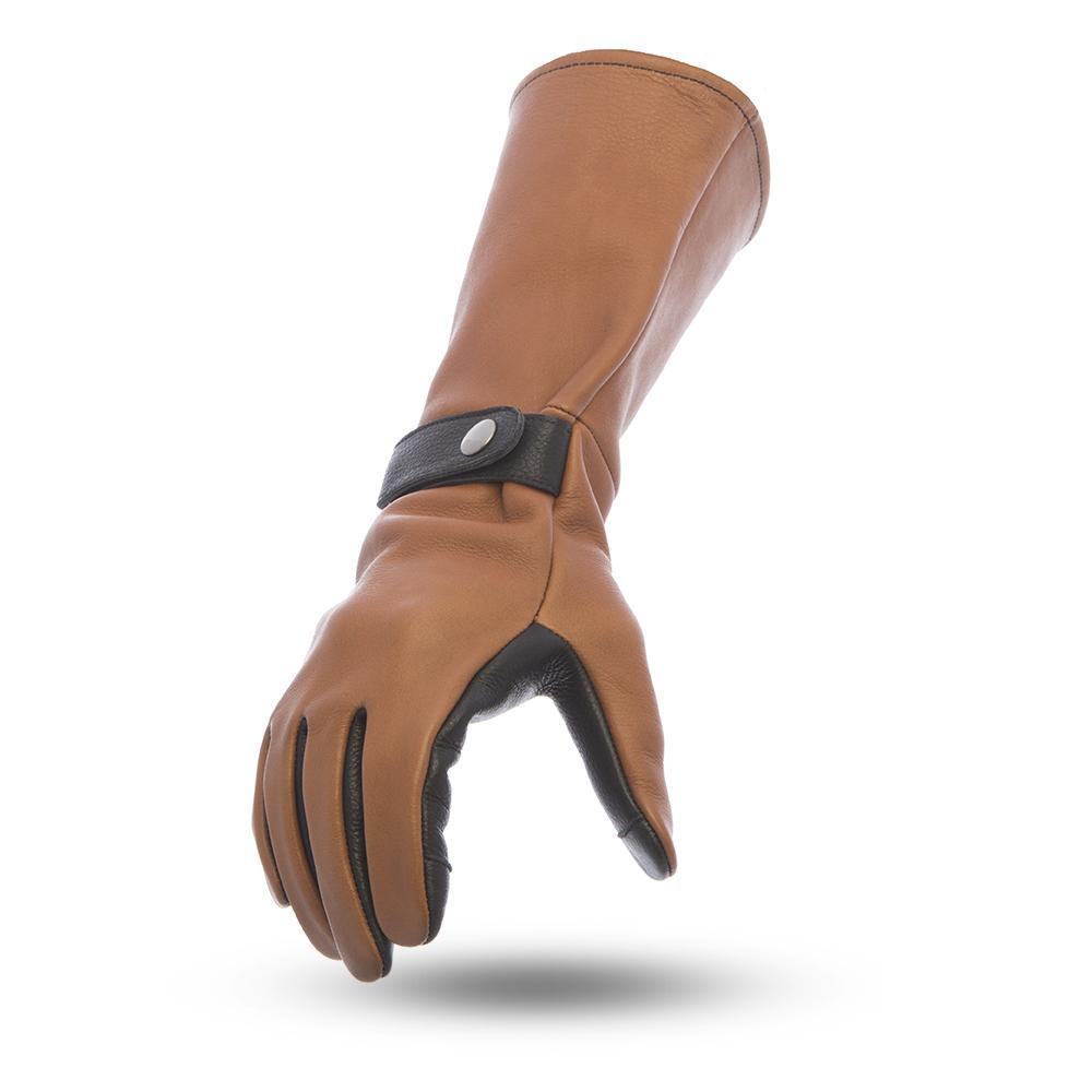 A pair of ultra-soft unlined cowhide Gauntlet gloves featuring a 5 1/2” gauntlet and touch tech fingers for device use.