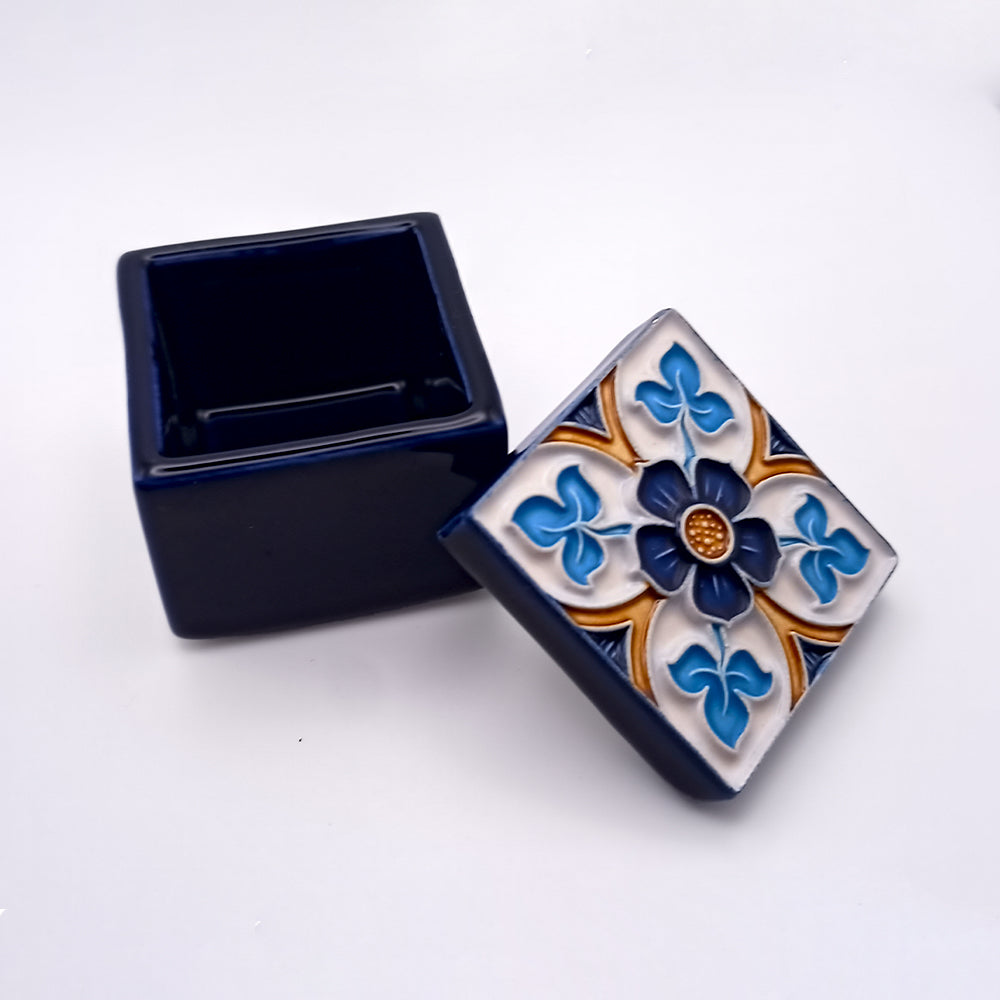 Cascais Ceramic Box featuring intricate designs and elegant craftsmanship, perfect for decor or storage.