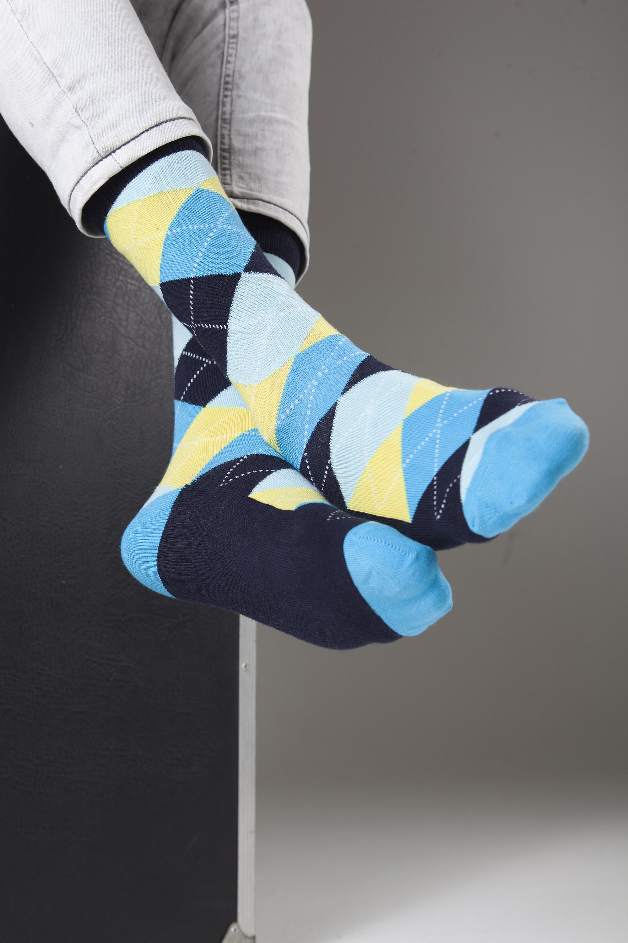 Men's Aspen Gold Argyle Socks featuring a vibrant argyle pattern, made from soft Turkish cotton for comfort and style.