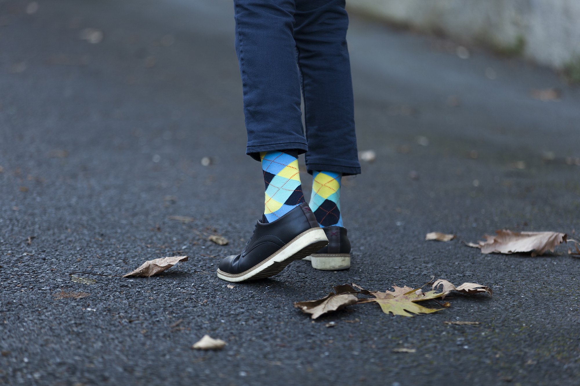 Men's Aspen Gold Argyle Socks featuring a vibrant argyle pattern, made from soft Turkish cotton for comfort and style.