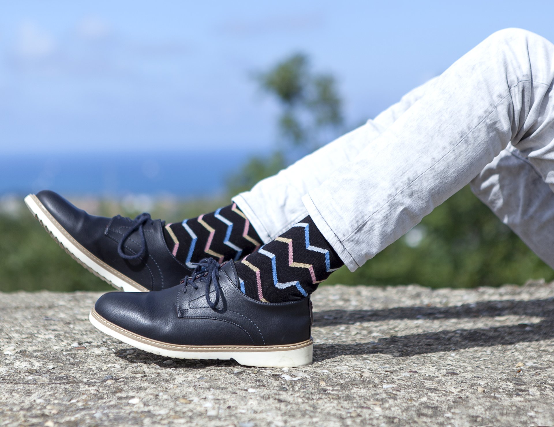 Men's Black Zig Zag Socks featuring a trendy zig zag pattern, made from soft Turkish cotton blend for comfort and style.