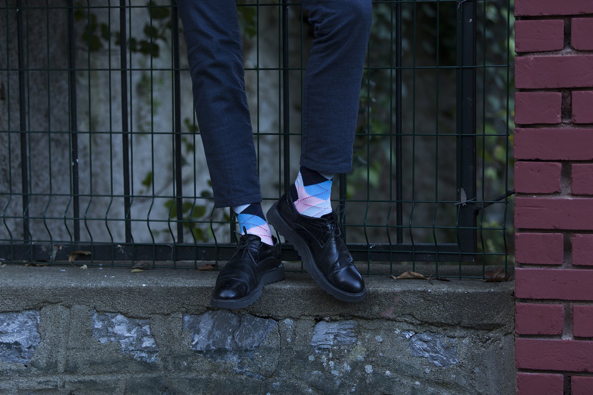 Men's Blush Argyle Socks featuring a trendy design with soft cotton fabric for comfort.