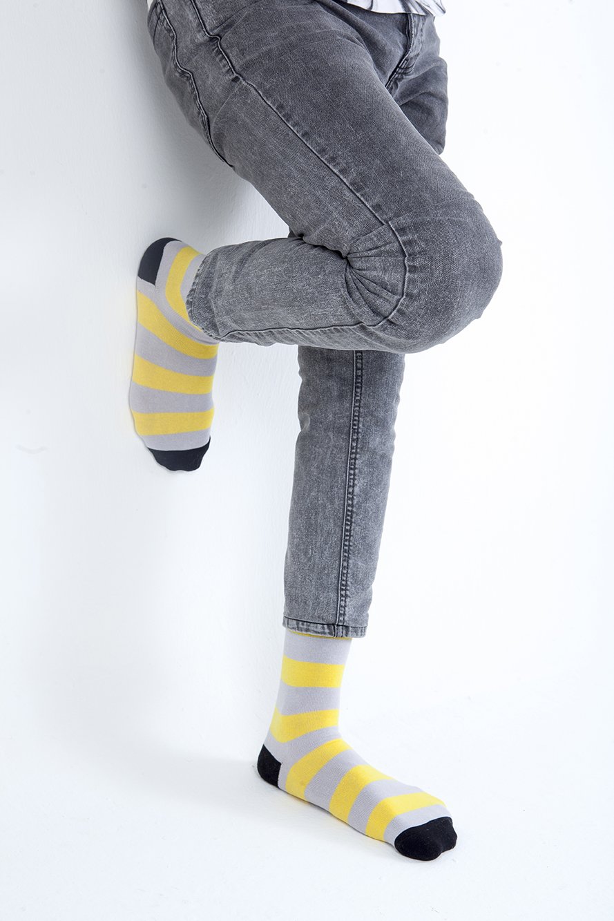 Men's Fresh Mix Set Socks featuring colorful designs and premium cotton material, perfect for stylish comfort.