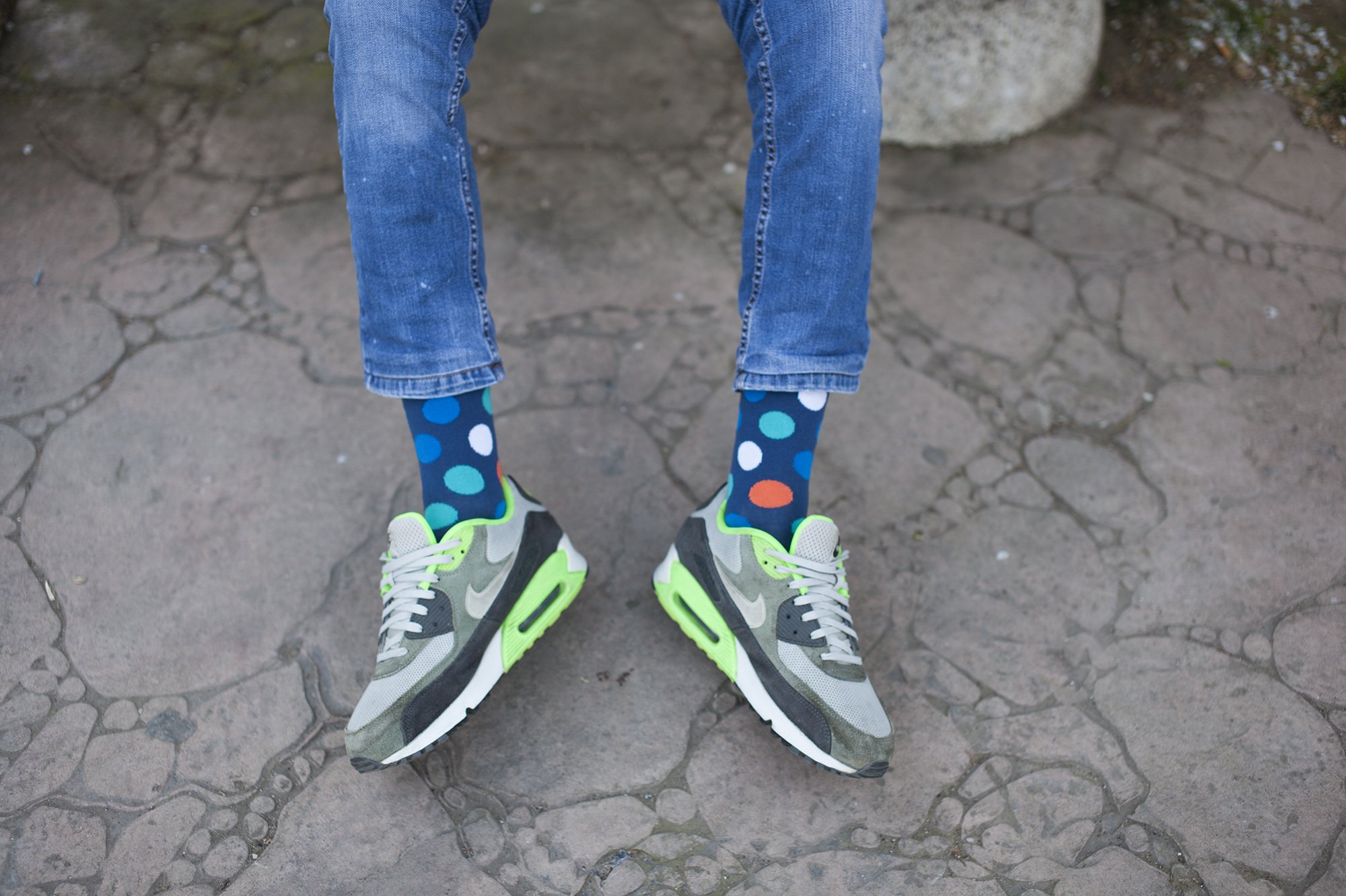 Men's Mixed Blue Dot Socks featuring a vibrant blue dot pattern, made from soft Turkish cotton for comfort and style.