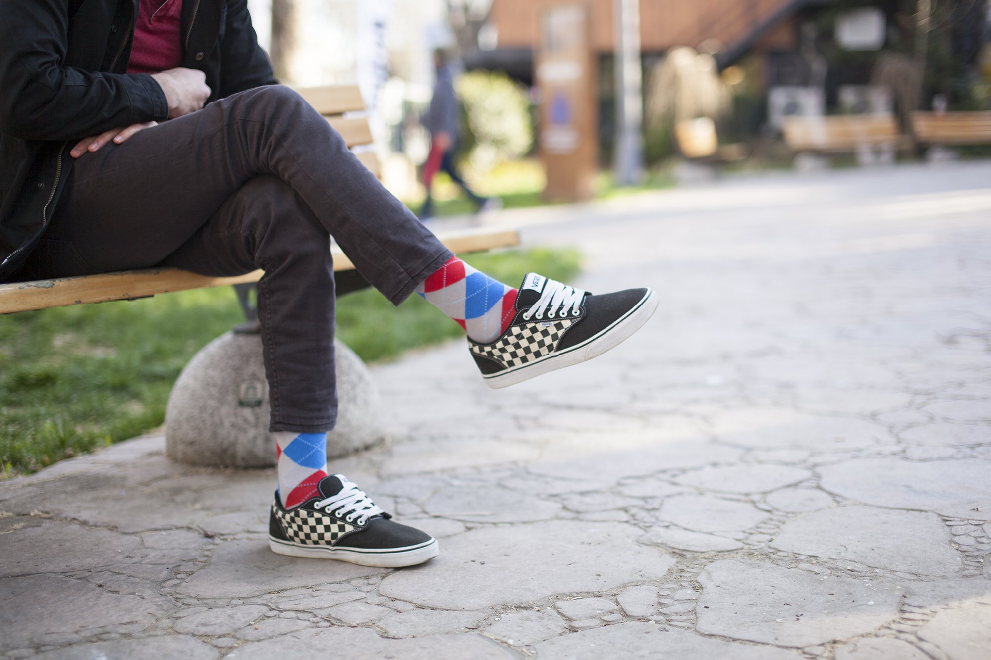 Men's Red Stone Argyle Socks featuring a vibrant pattern, made from soft Turkish cotton for comfort and style.