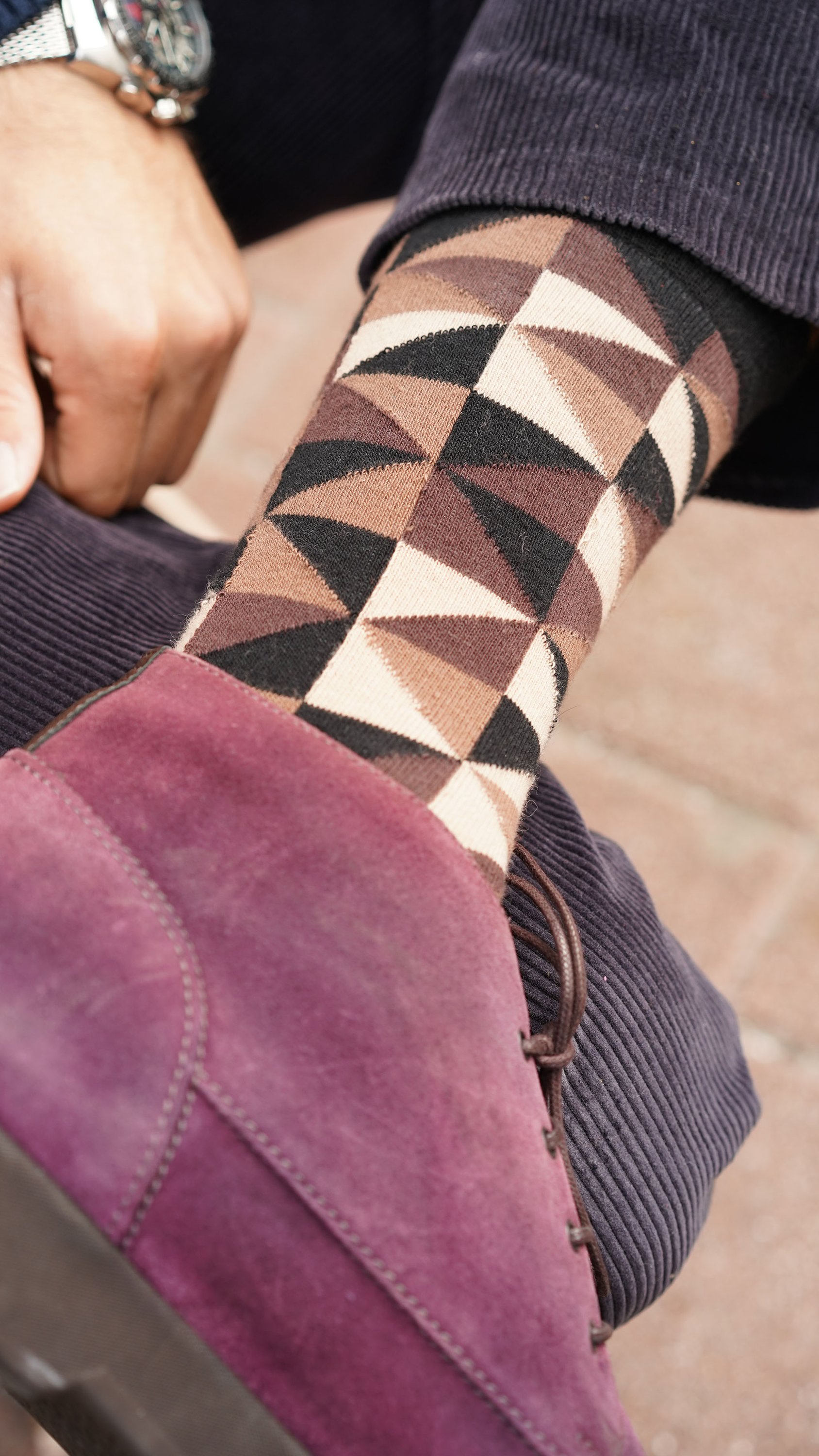 Men's Sand Triangle Socks featuring colorful patterns and premium Turkish cotton for comfort.