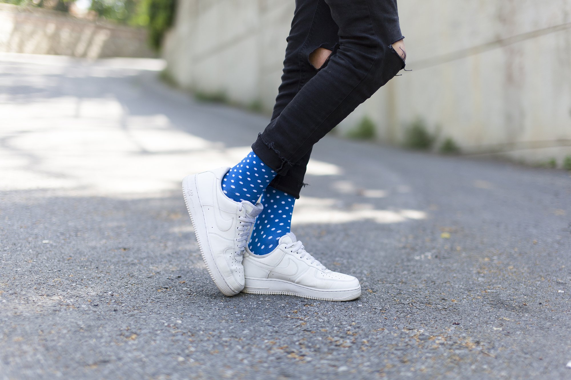 Men's Solid Blue Dot Socks featuring a vibrant blue dot pattern, made from soft Turkish cotton for comfort and style.