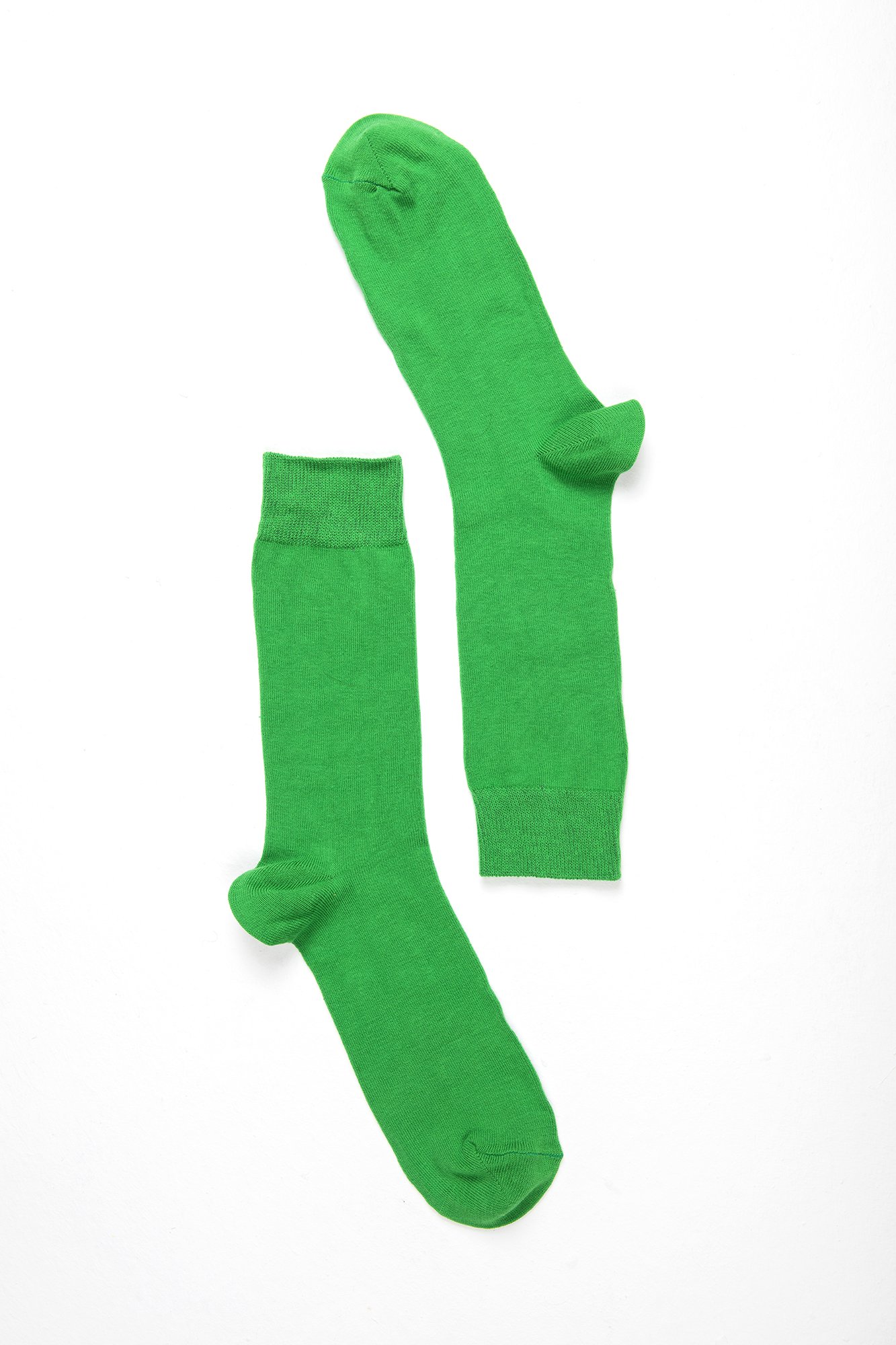 Men's Solid Green Socks made from soft Turkish cotton, featuring a trendy design for comfort and style.