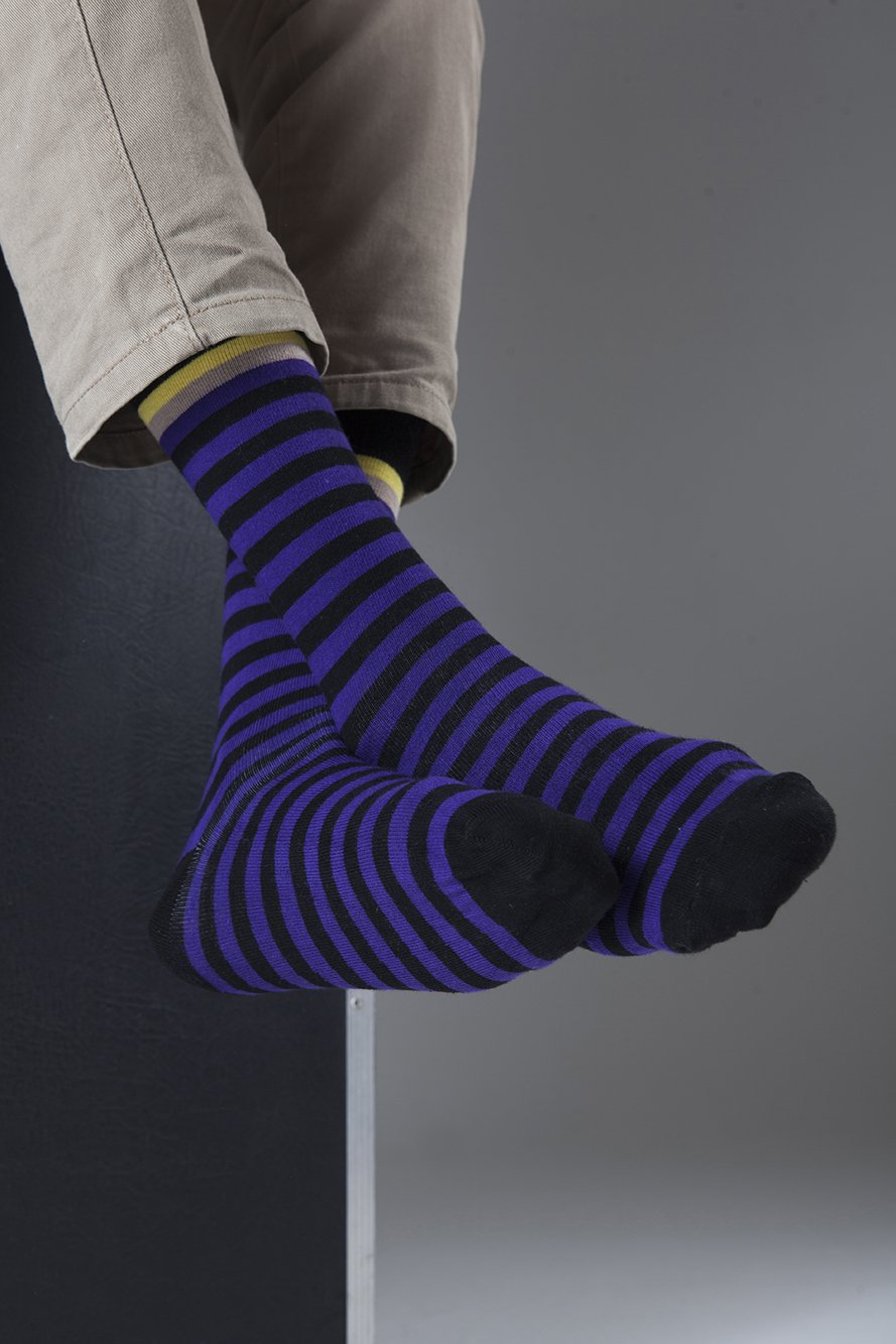 Men's Solid Purple Stripe Socks showcasing vibrant purple stripes and a comfortable fit, perfect for any occasion.