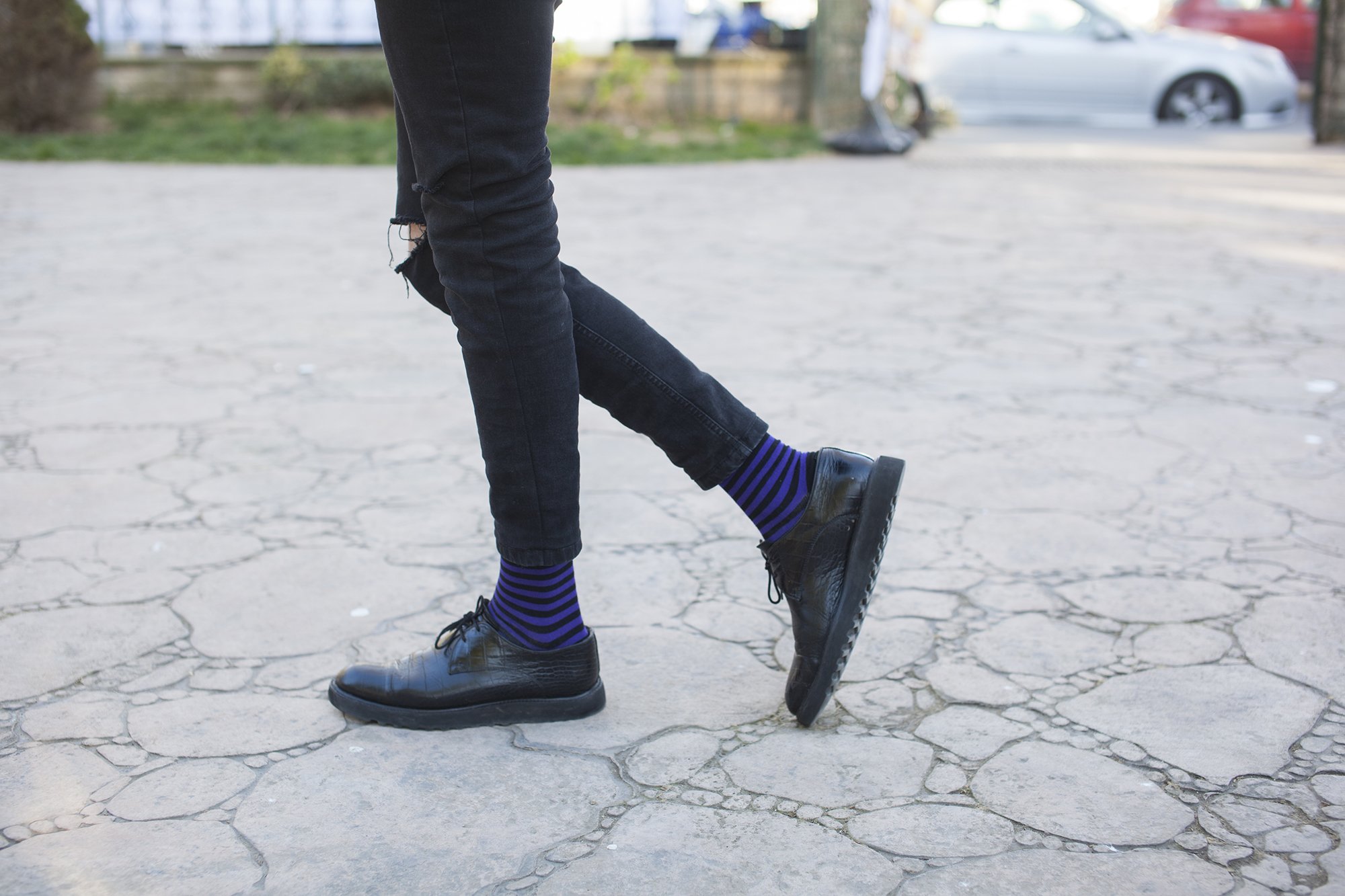 Men's Solid Purple Stripe Socks showcasing vibrant purple stripes and a comfortable fit, perfect for any occasion.