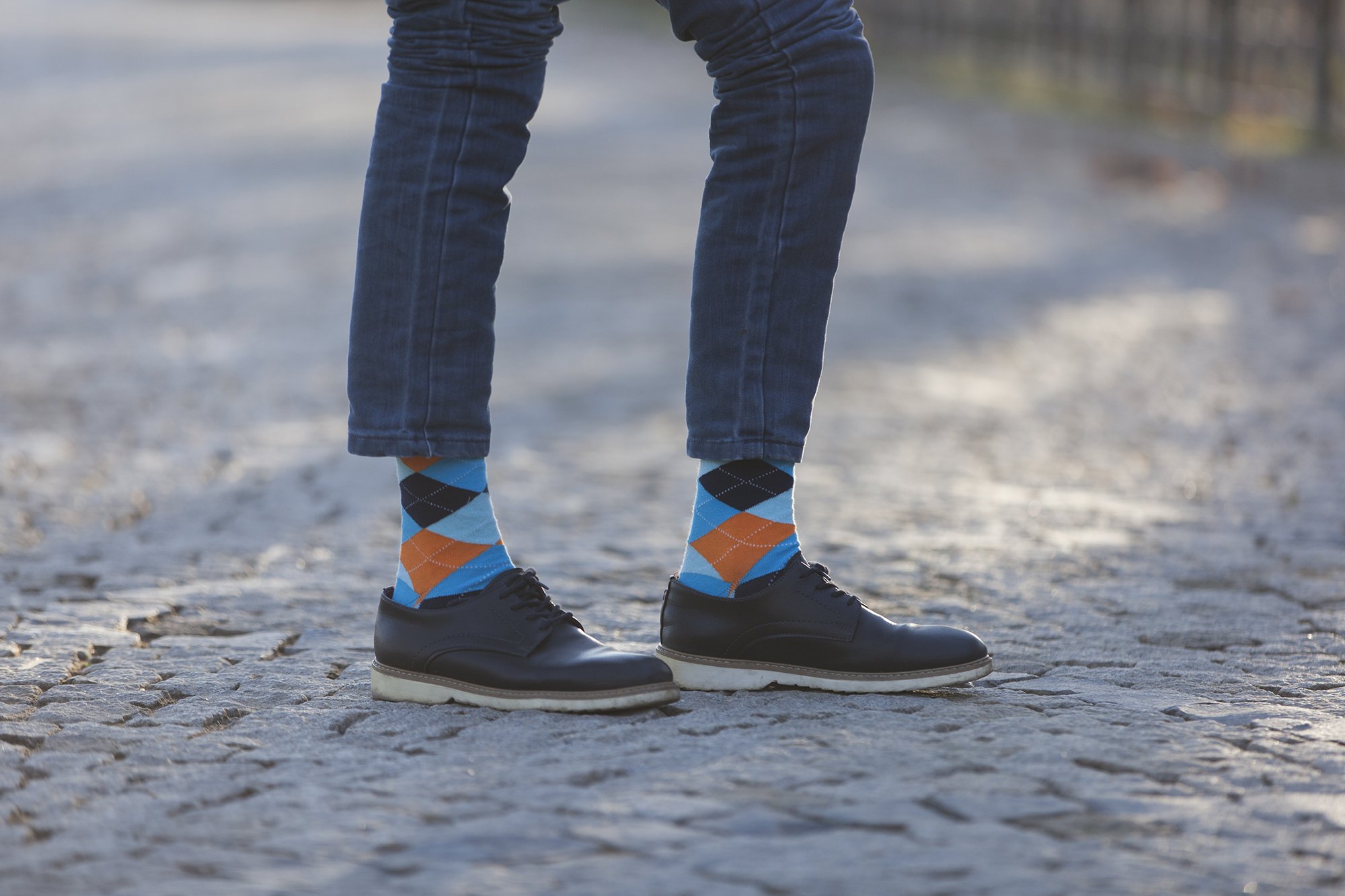 Men's Vibrant Sky Argyle Socks featuring colorful patterns and premium cotton material.