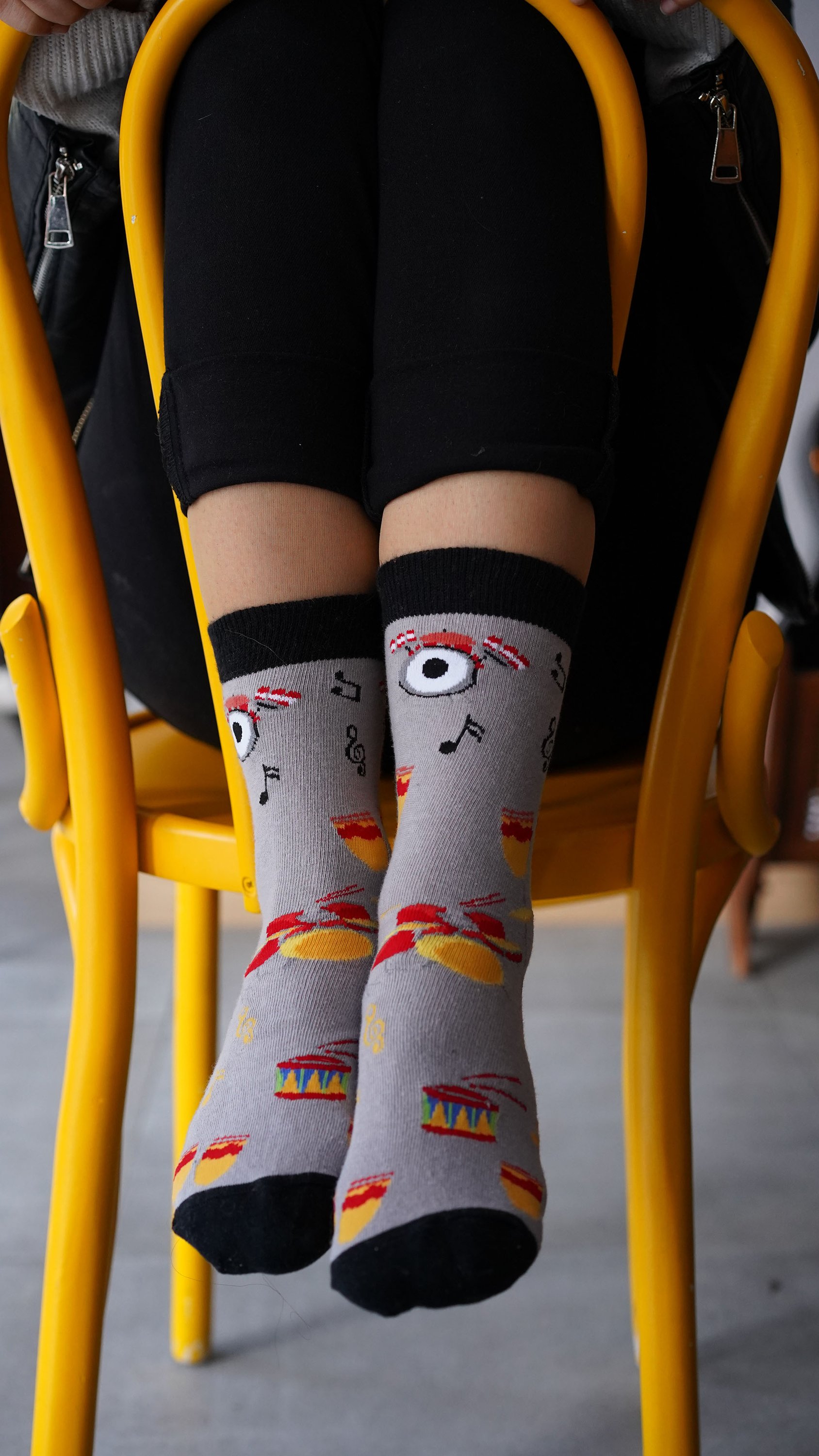 Colorful Women's Drums Socks made from premium Turkish cotton, featuring trendy patterns and designs for a fun and stylish look.