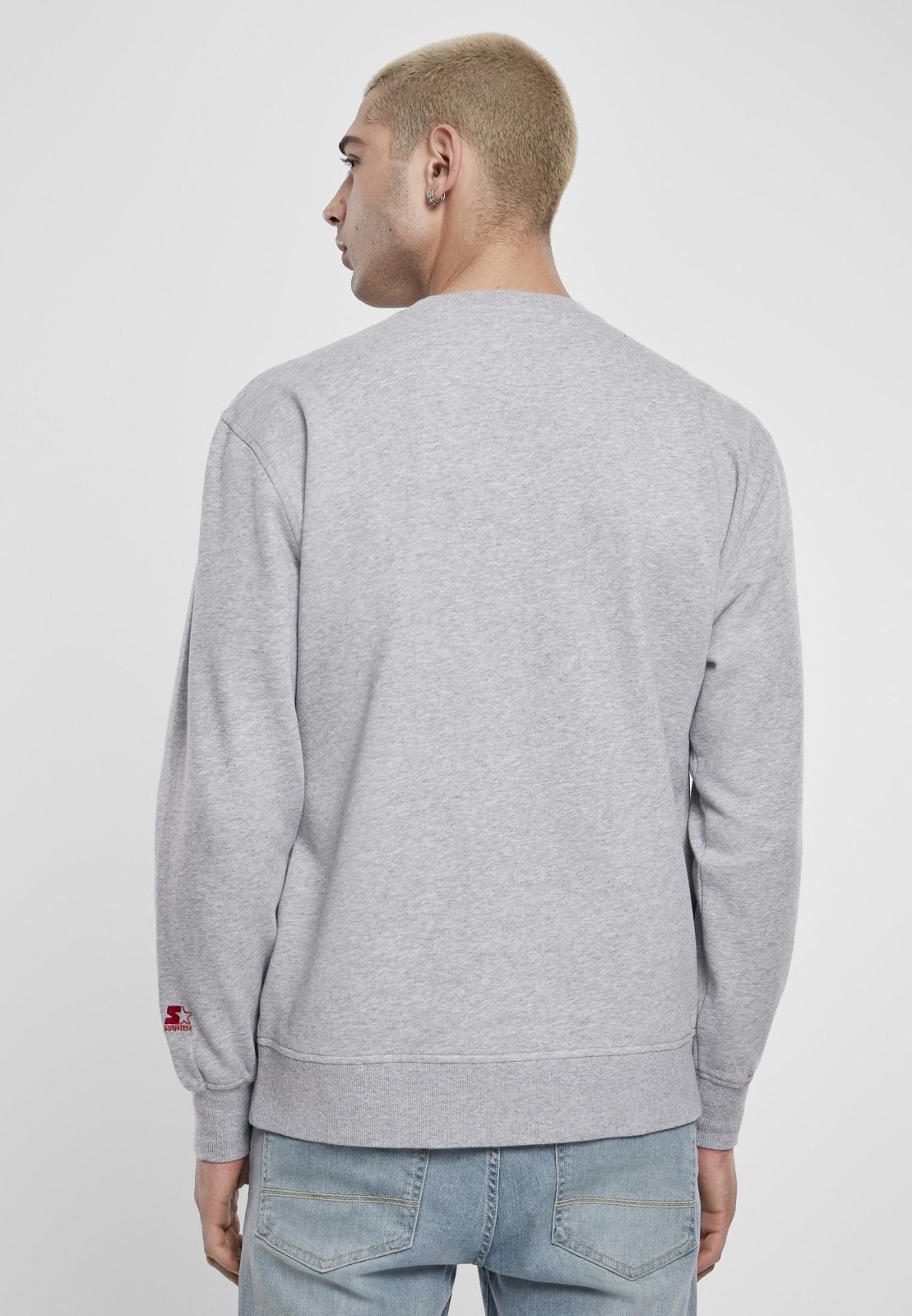 Multicolored Logo Sweatshirt featuring a large Starter logo on the chest and ribbed cuffs, perfect for urban fashion.