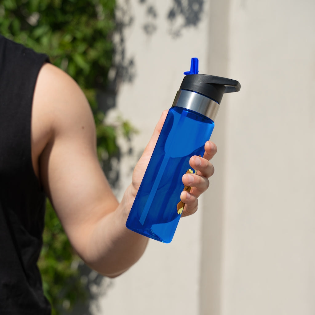 Angeburdum Kensington Tritan™ Sport Bottle, 20oz, featuring a sleek design, carabiner hook, and spill-resistant lid with straw.