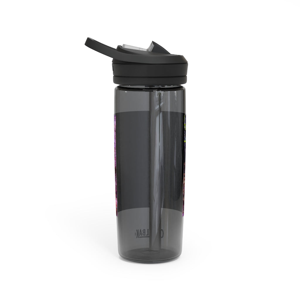 Aquarium CamelBak Eddy® Water Bottle in 20oz and 25oz sizes, showcasing its durable Tritan™ material and spill-proof design.