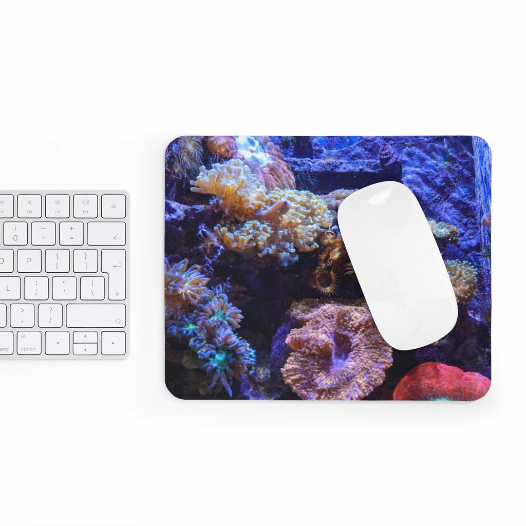 Aquarium Mouse Pad featuring vibrant marine life design and non-slip surface, perfect for enhancing desk aesthetics.