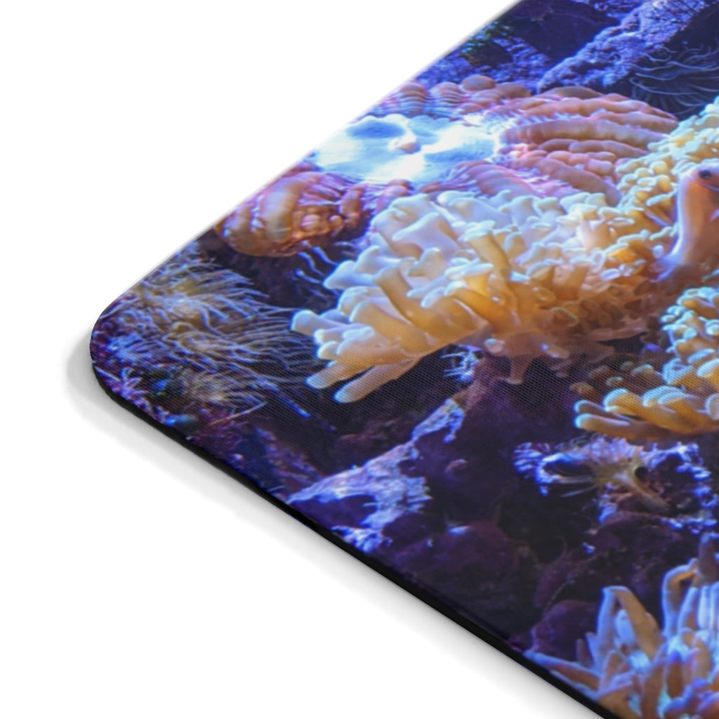 Aquarium Mouse Pad featuring vibrant marine life design and non-slip surface, perfect for enhancing desk aesthetics.