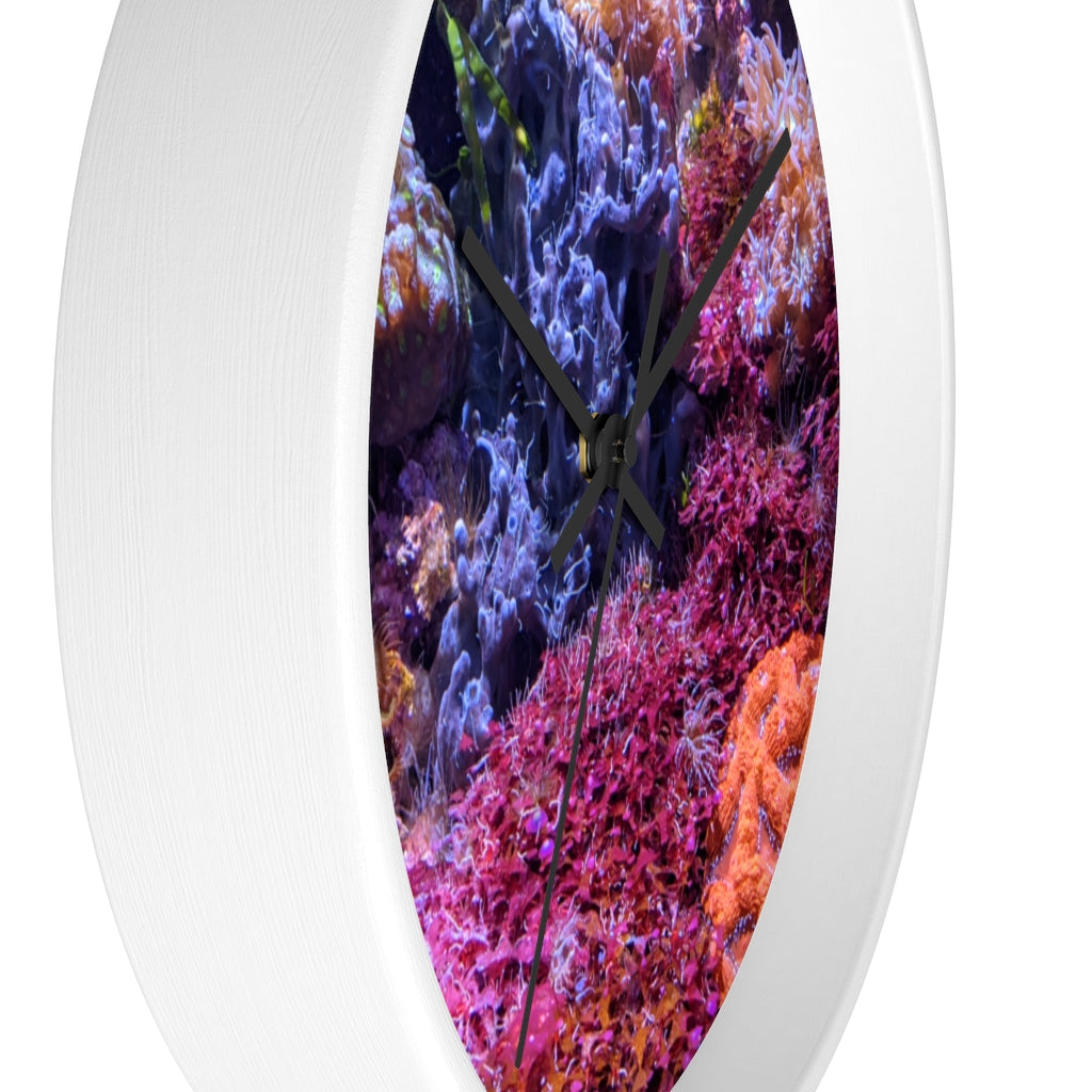 Aquarium Wall Clock featuring a wooden frame and plexiglass face, designed for indoor use with a silent mechanism.