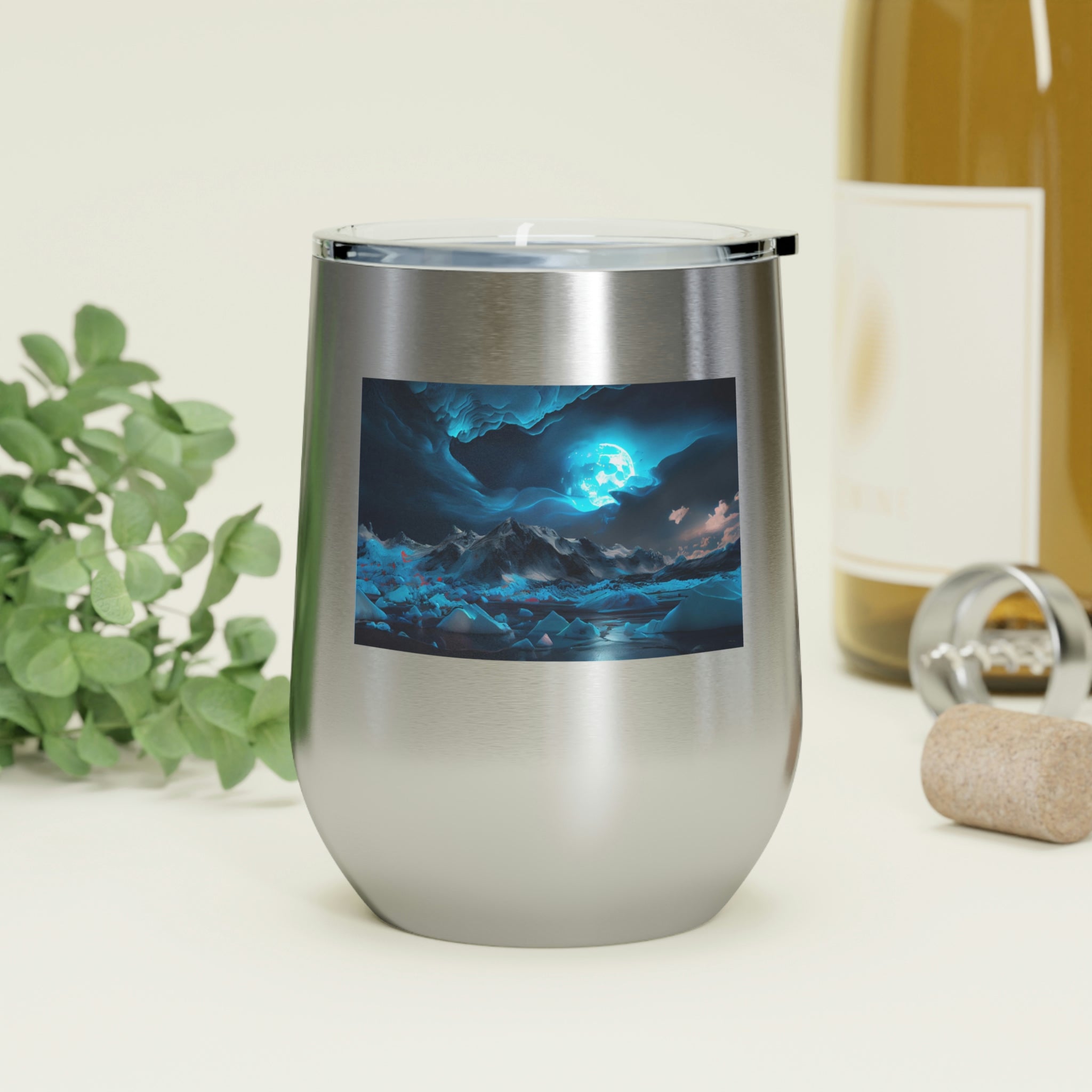 Arctic Wine Tumbler in stainless steel with a clear plastic lid, showcasing its sleek design and double insulation for hot and cold beverages.