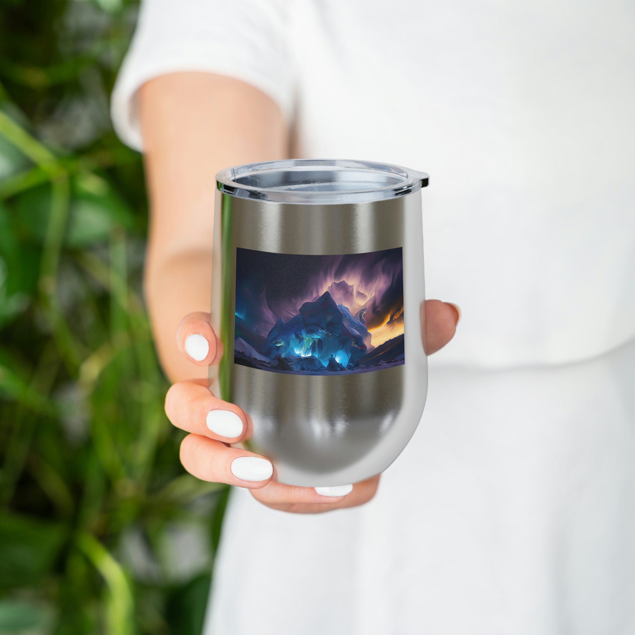 Arctic Wine Tumbler in stainless steel with a clear lid, showcasing its sleek design and double insulation for hot and cold beverages.