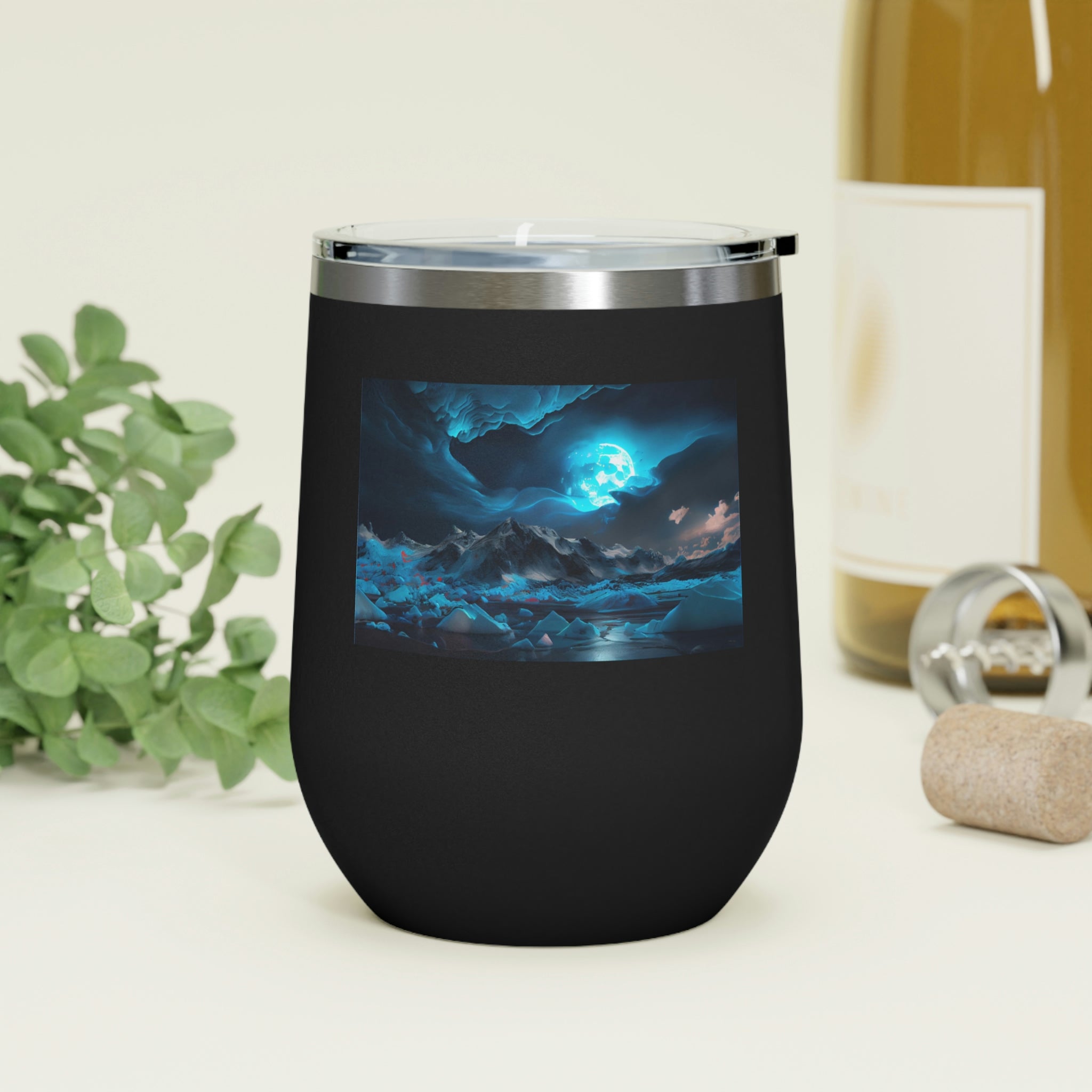 Arctic Wine Tumbler in stainless steel with a clear plastic lid, showcasing its stylish design and double insulation features.