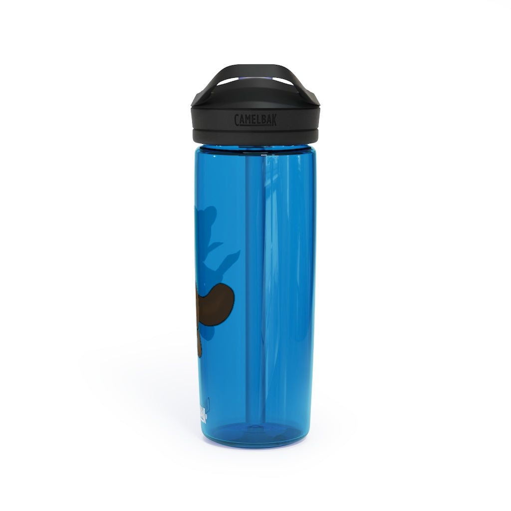 Beatrice CamelBak Eddy® Water Bottle in 20oz and 25oz sizes, showcasing its durable Tritan™ material and spill-proof biting valve.