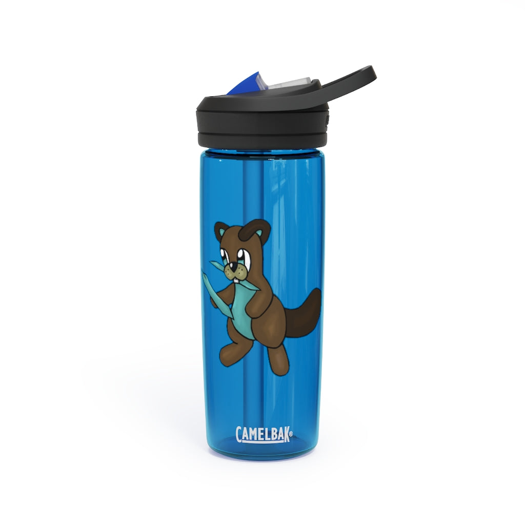 Beatrice CamelBak Eddy® Water Bottle in 20oz and 25oz sizes, showcasing its durable Tritan™ material and spill-proof biting valve.