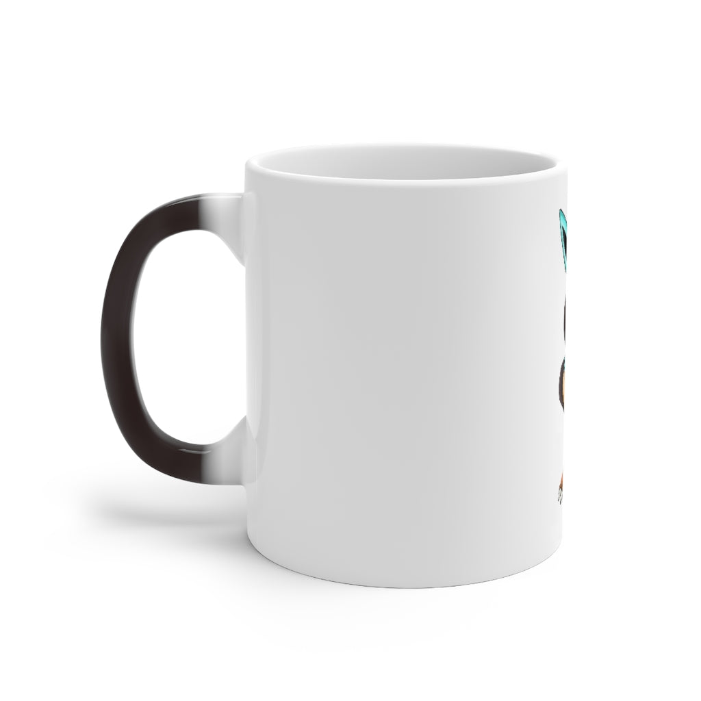 Birdi Color Changing Mug showcasing its vibrant color transformation with a C-handle design.